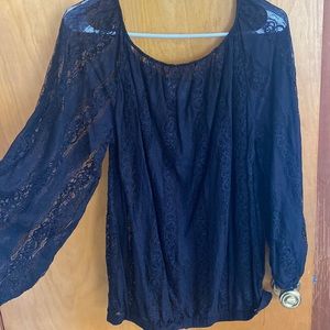 49. Lace top with elastic waist band and cuff of sleeves